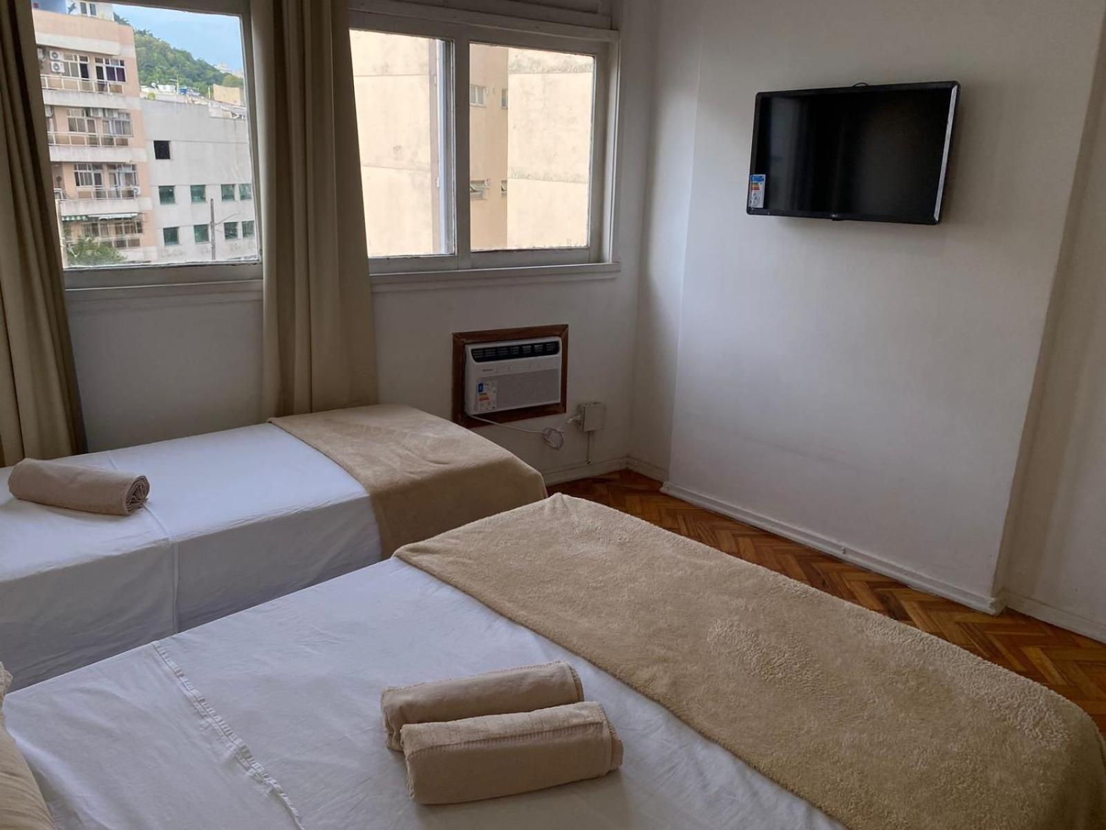 P/ 3 Pessoas Simples, Uma Quadra Da Praia, 3min Metro Arcoverde, Atras Do Copacabana Palace Apartamento *